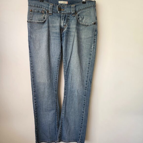Levi's Women's 542 Low Rise Flare	Jeans Size 8R Blue Denim - Picture 1 of 3